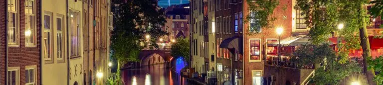 Utrecht in de avond